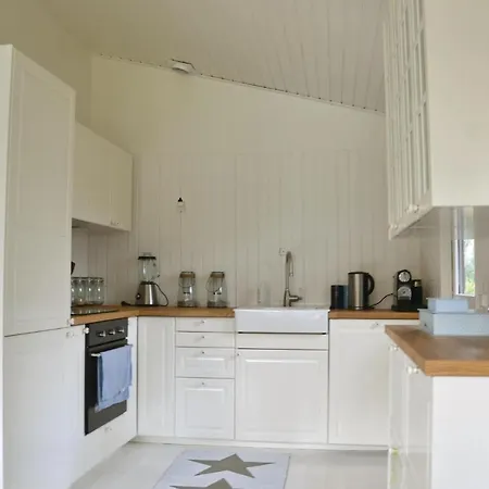 Dom wakacyjny Four-bedroom In Hornbak Hornbæk