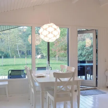 Four-bedroom In Hornbak Semesterbostad