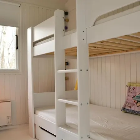 Four-bedroom In Hornbak Semesterbostad *