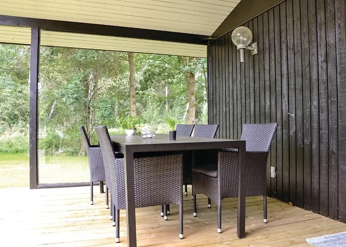 Сasa de vacaciones Four-bedroom In Hornbak *